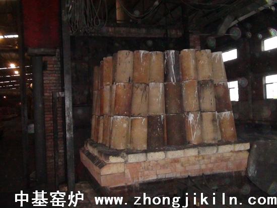 粘土罐海綿鐵隧道窯一角
