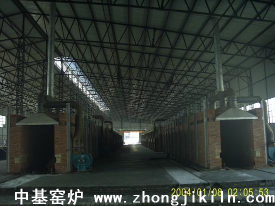 河北遵化粉末冶金海綿鐵隧道窯建成后全景