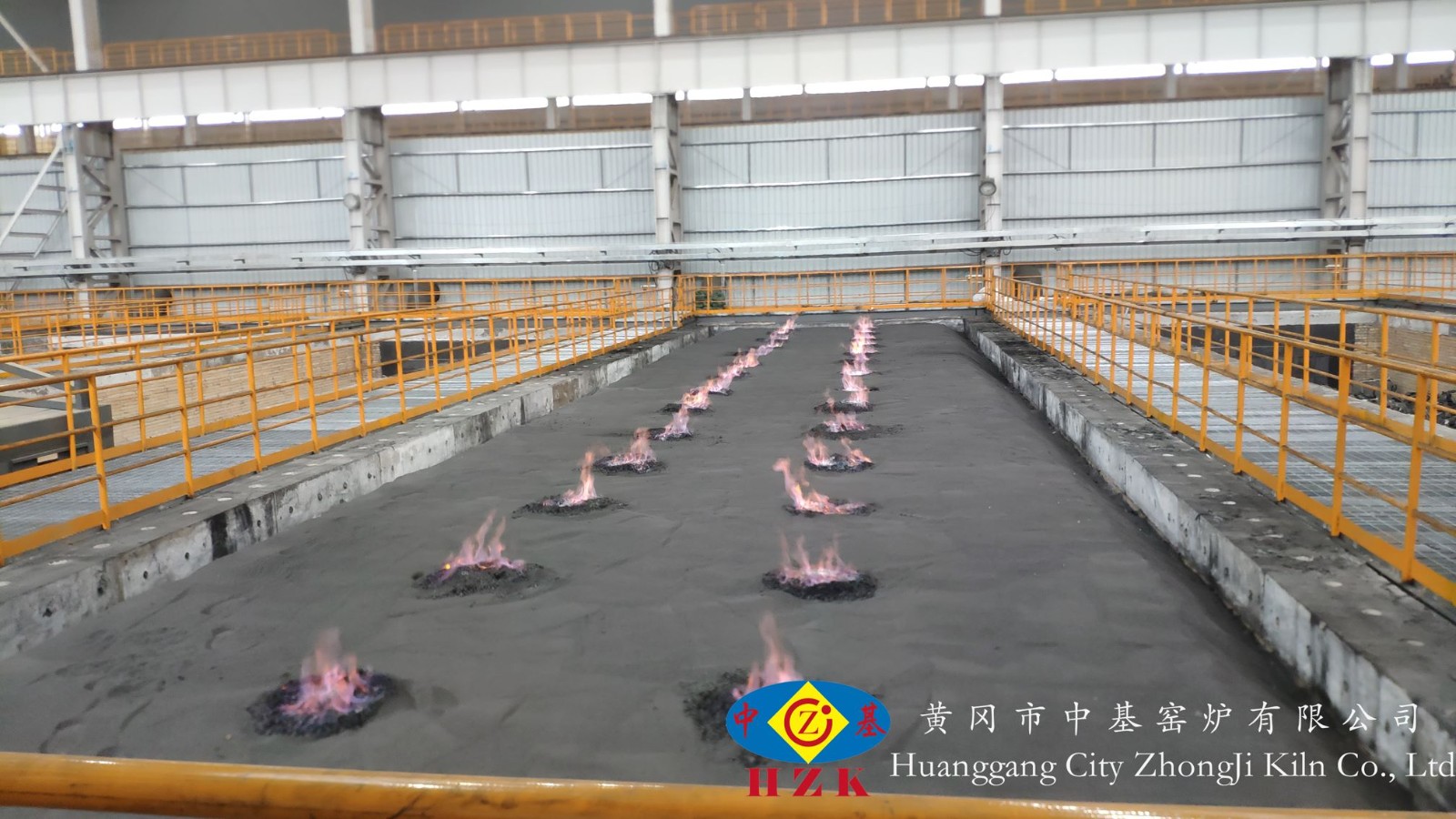 蘭州寶航公司年產(chǎn)10萬噸負極材料項目石墨化爐建筑與安裝工程順利完工